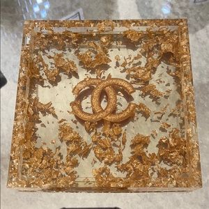 Clear and gold resin jewelry tray, 4 by 4 inches